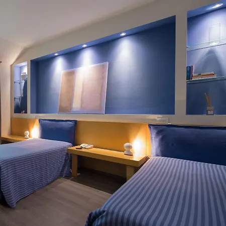 מלון Dell'angelo 4*