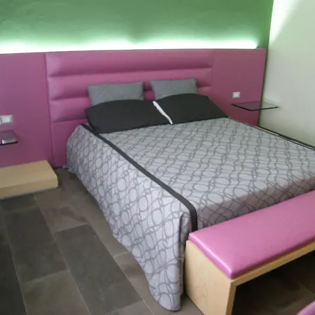 Dell'angelo 4*