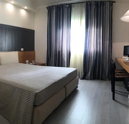 Ξενοδοχείο Dell'angelo 4*