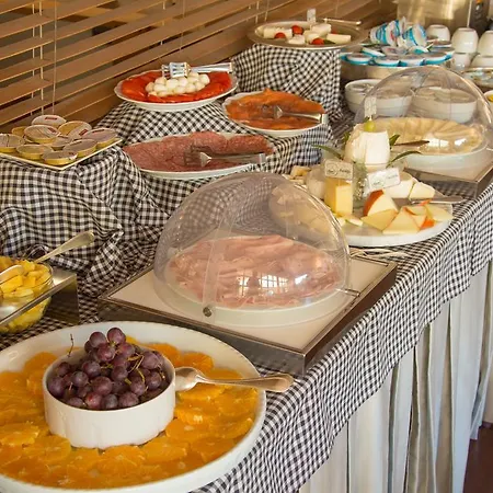 Dell'angelo מלון 4*