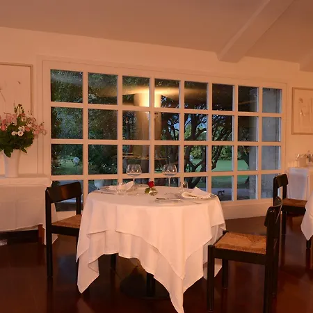 Dell'angelo מלון Luni