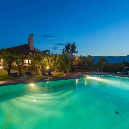 Dell'angelo Otel Luni