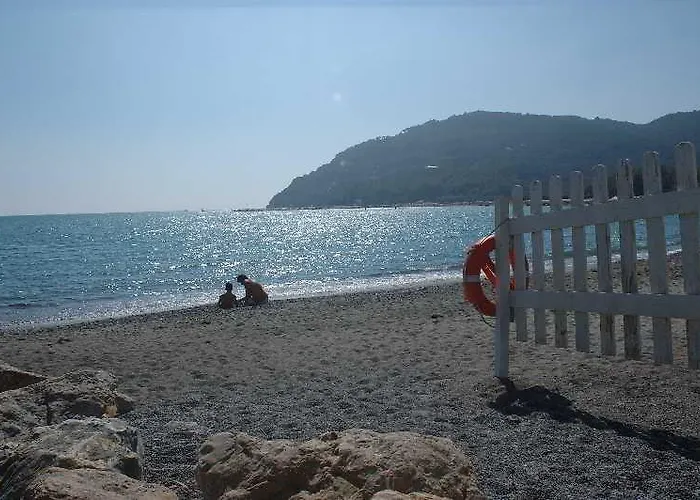 Dell'angelo Szálloda Luni