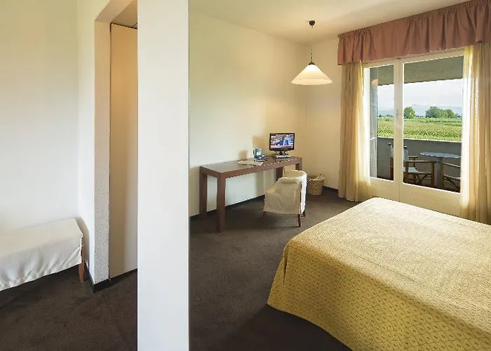 Dell'angelo Szálloda Luni